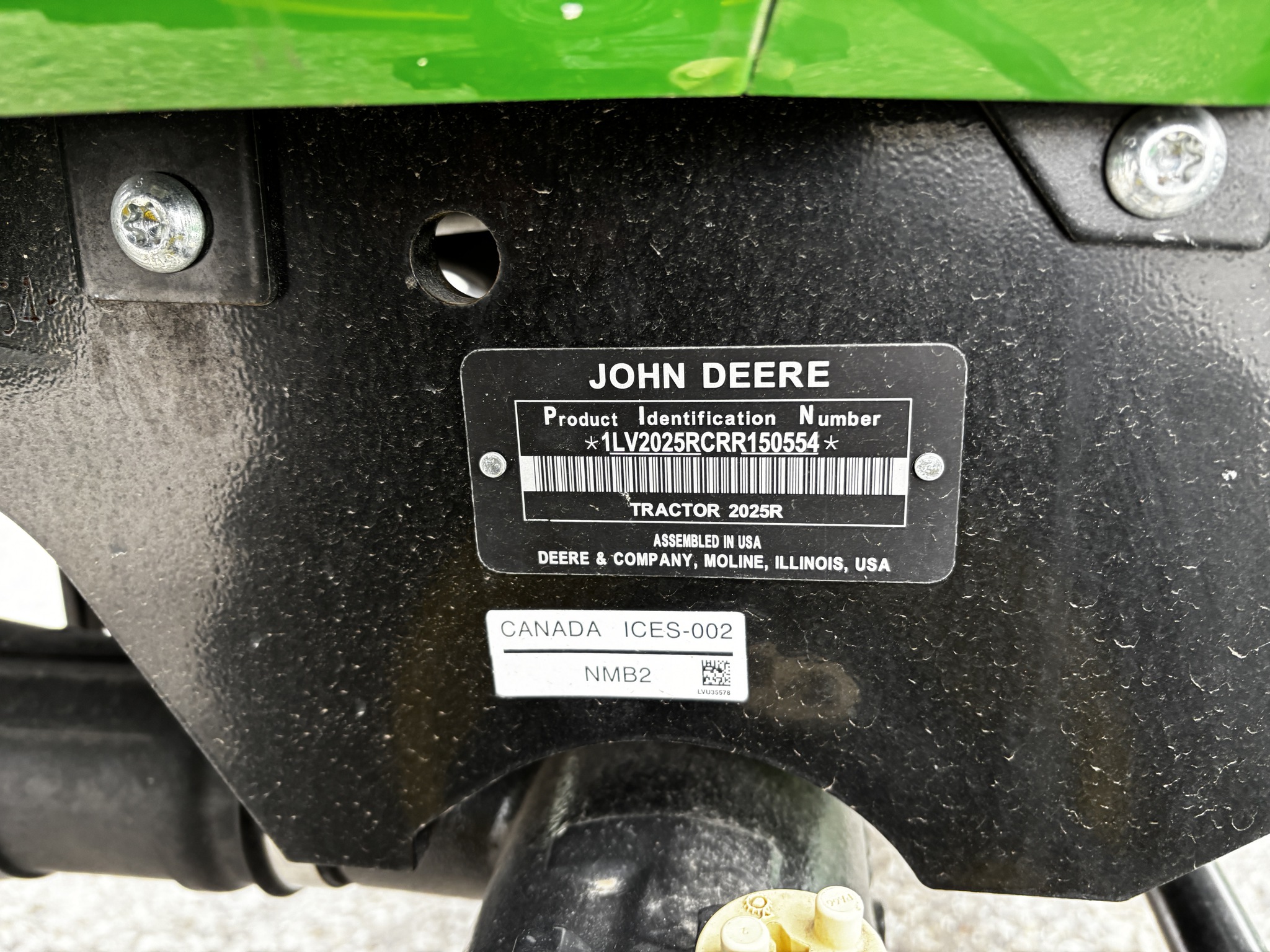 New In-Stock 2025 John Deere 2032R Compact Utility Tractors at Koenig Equipment in Richmond, IN - PhotoXL10