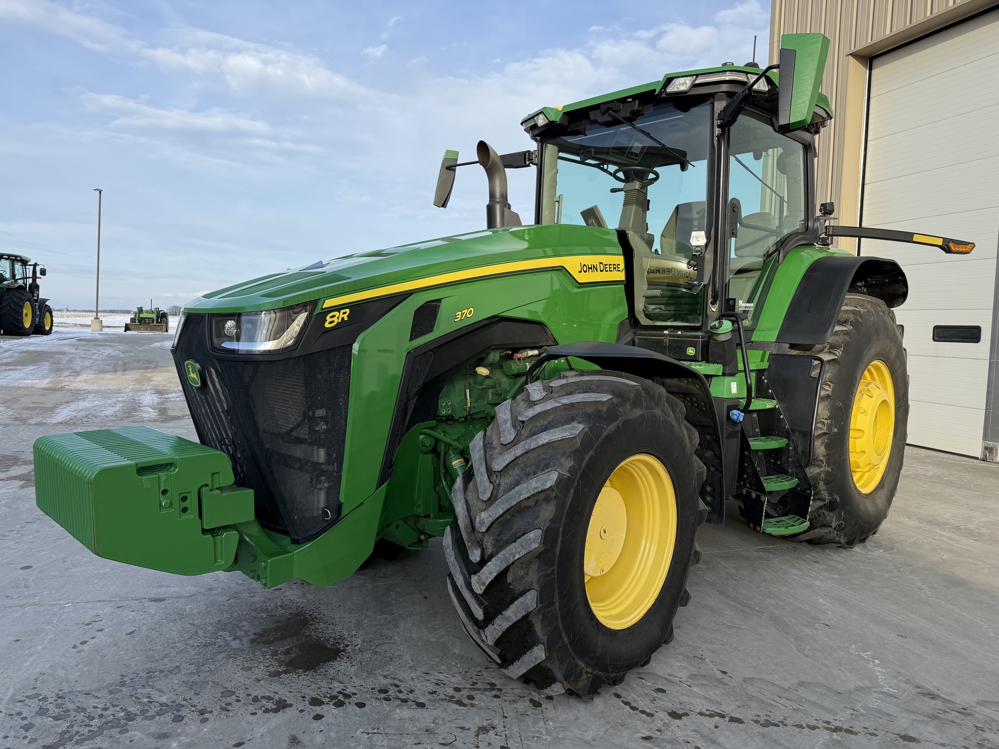 2023 John Deere 8R 370 Image 7