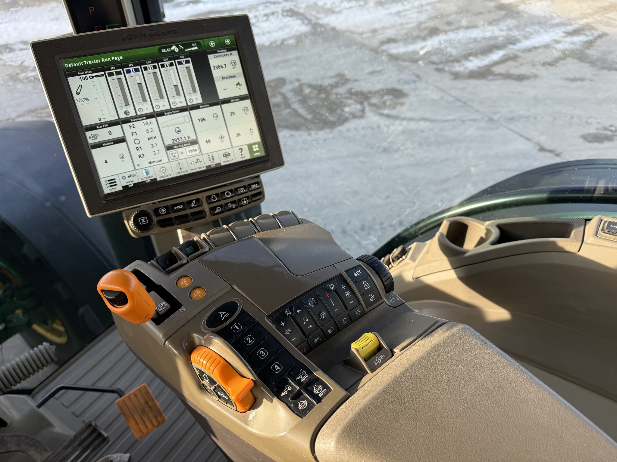 2023 John Deere 8R 370 Image 9