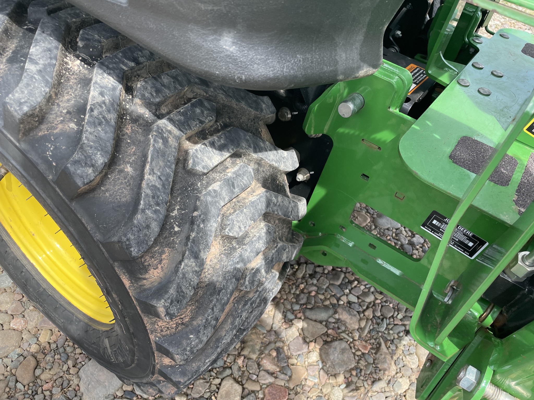 2020 John Deere 1025R Image 8