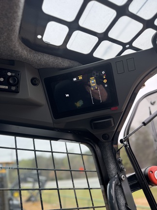 2025 John Deere 335P-7