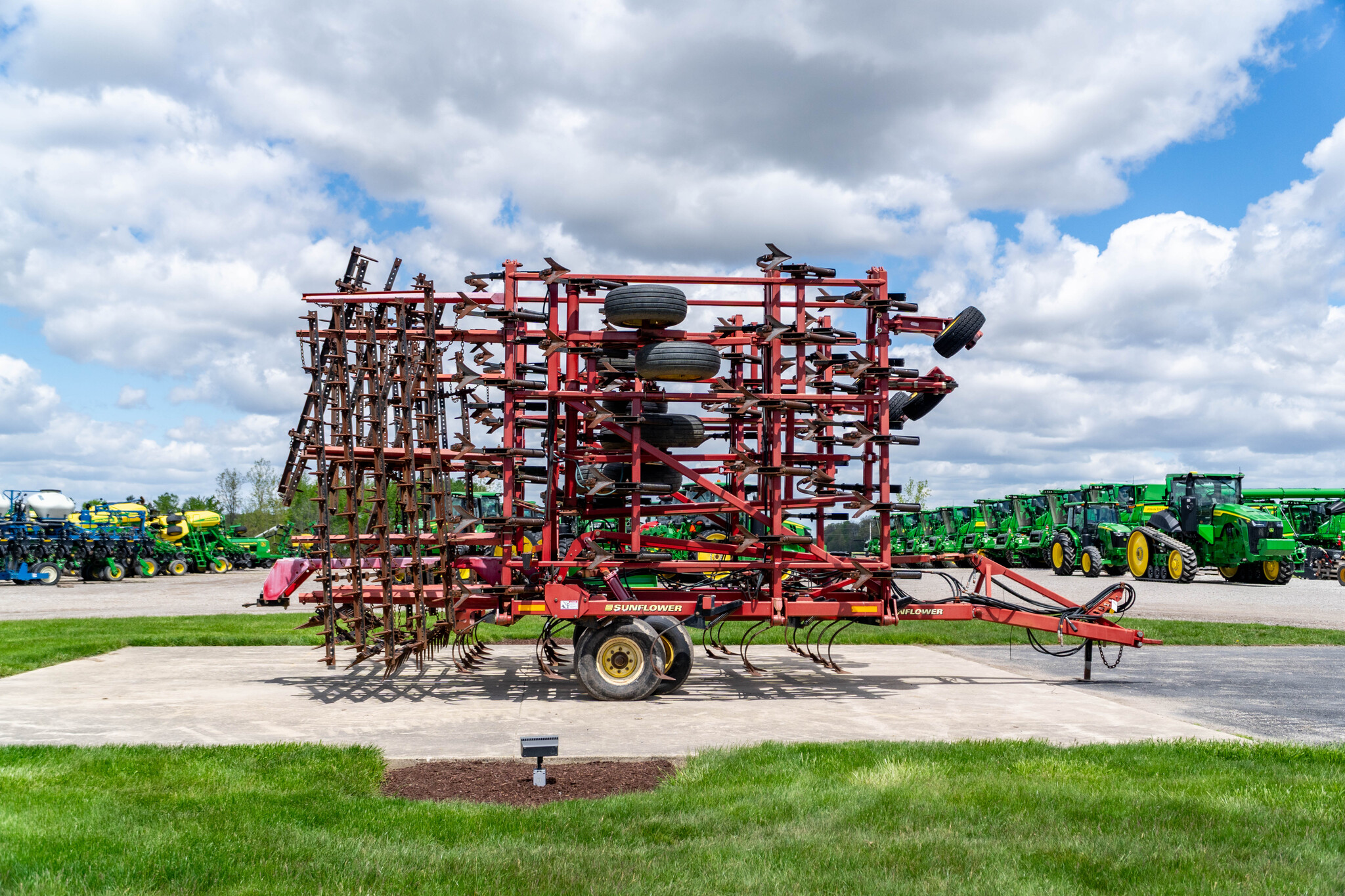 Used 2005 Sunflower 5055-48 Field Cultivators at Koenig Equipment in Anna, OH - PhotoXL7