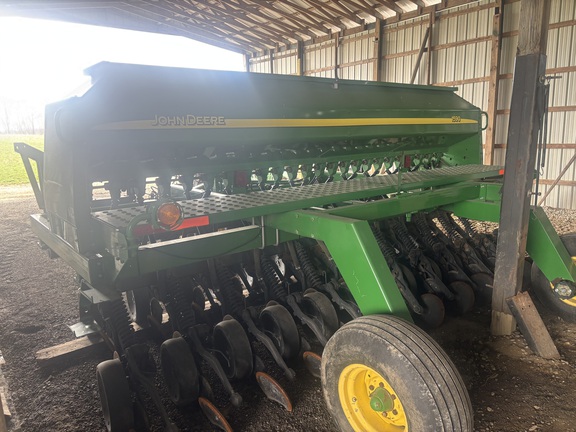 Photo of 2013 John Deere 1590