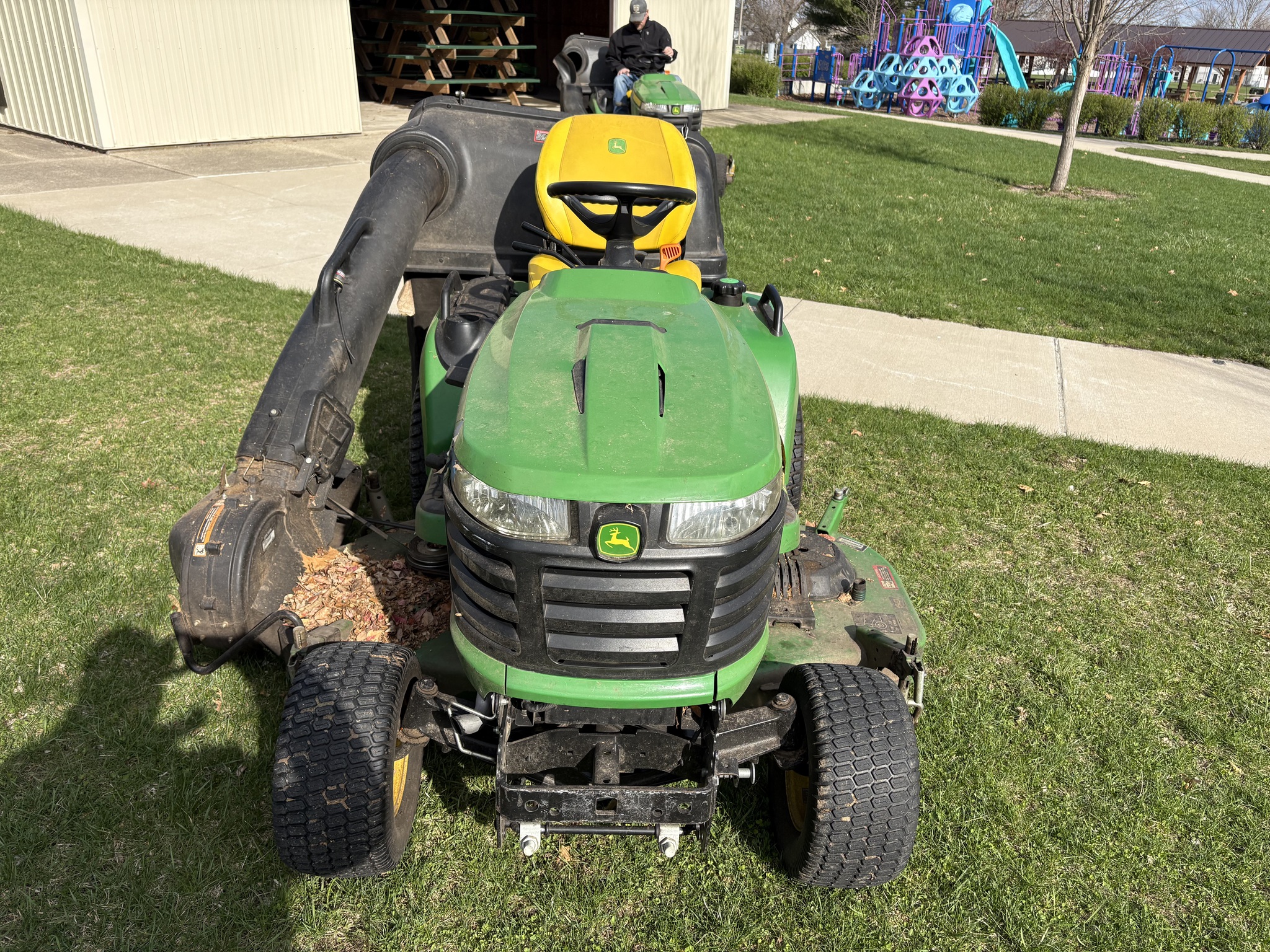  2023 John Deere X750 at Heritage Tractor in Geneseo, IL