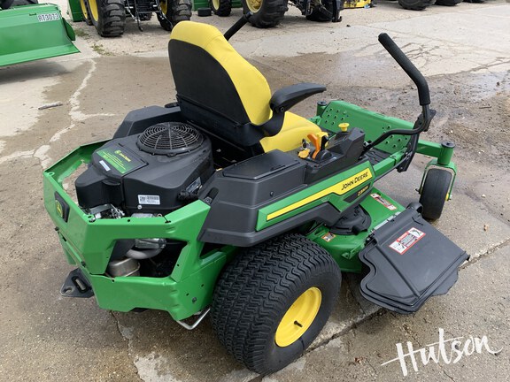 Photo of 2025 John Deere Z330R