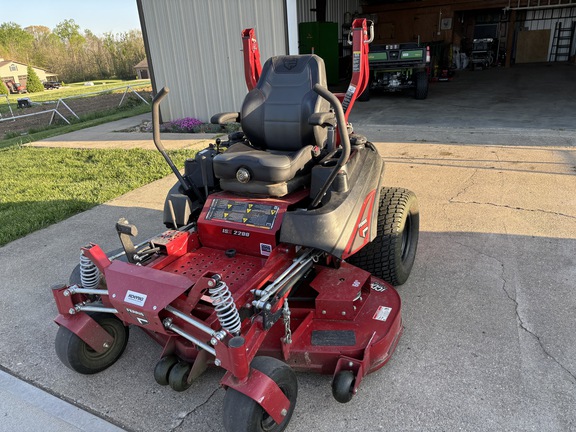 Used 2025 Ferris ISX2200 28 Zero Turn Mowers at Koenig Equipment in Richmond, IN - Photo0