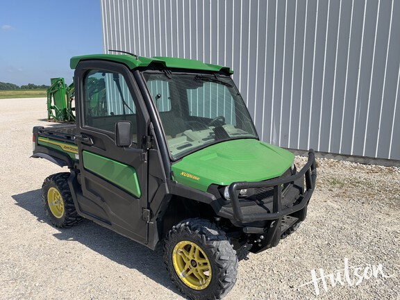Photo of 2021 John Deere XUV 835R