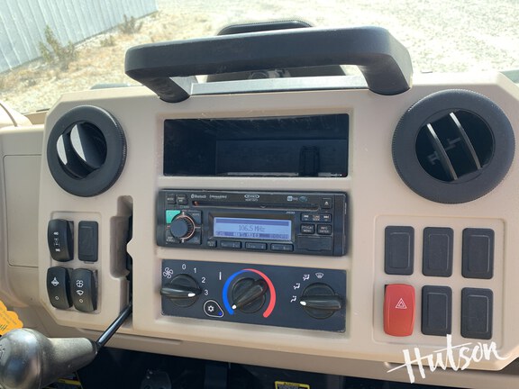 Photo of 2021 John Deere XUV 835R