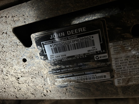 2011 John Deere XUV 825I GREEN - Photo15