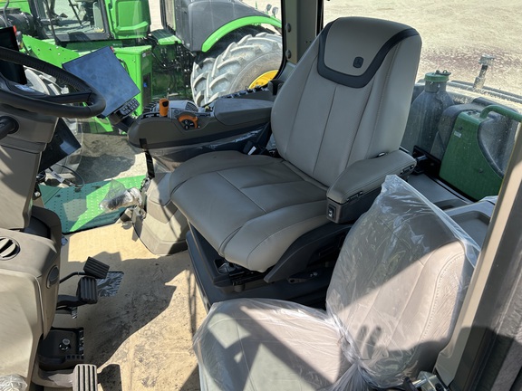 Used 2025 John Deere 9R 540 Articulated 4WD Tractors at Horizon Ag & Turf in Wetaskiwin, AB - Photo9