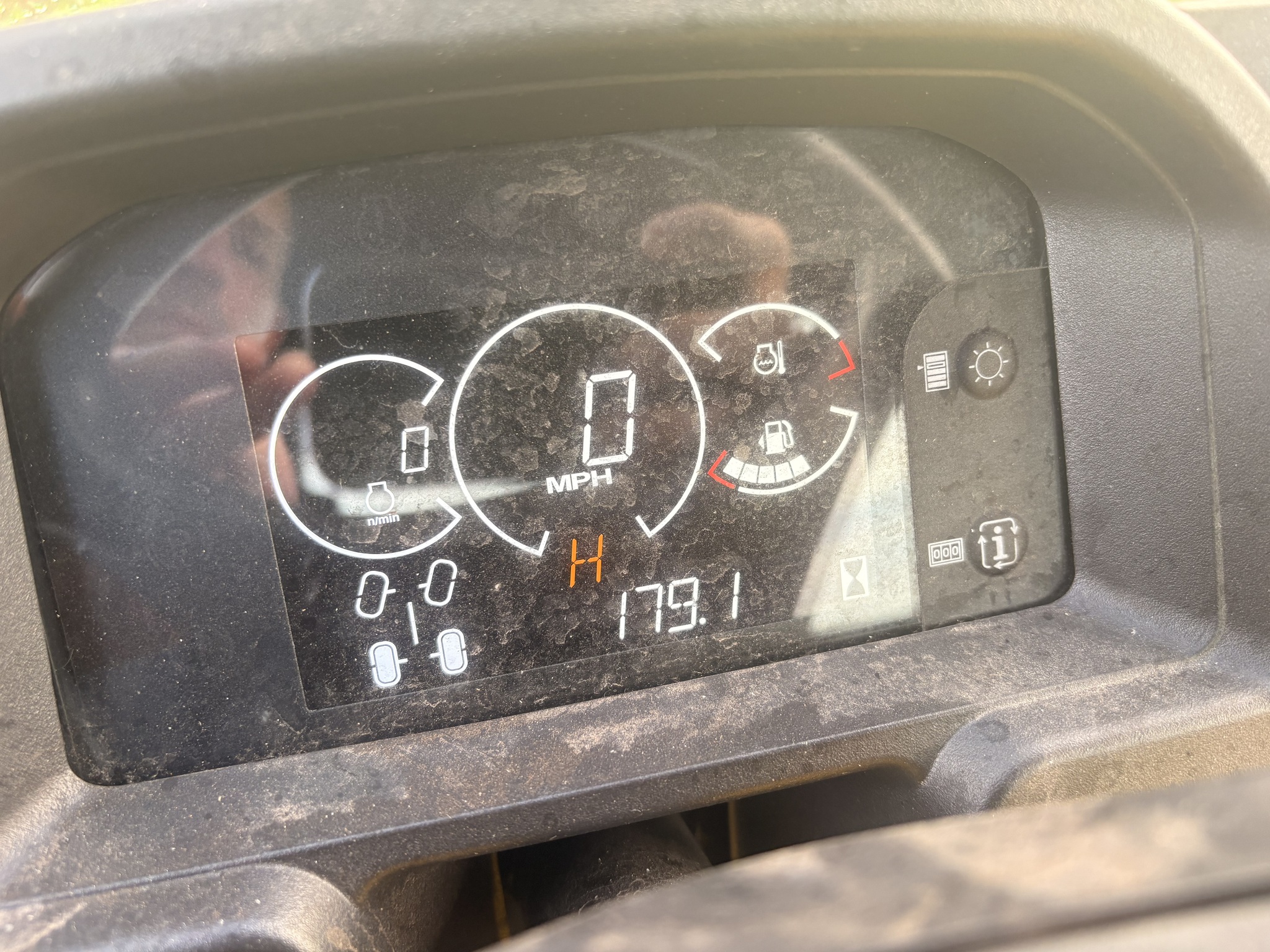 2022 John Deere XUV 835M Image 16