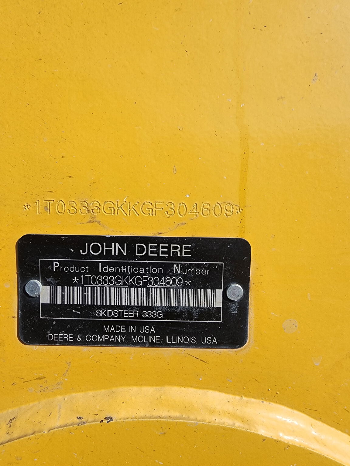 2016 John Deere 333G Image 2