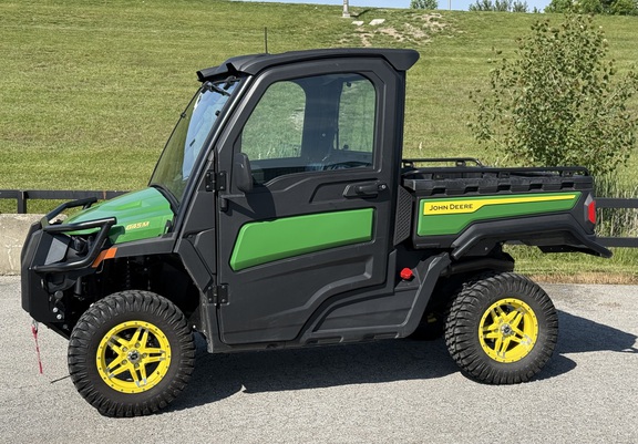 2025 John-Deere XUV 845M HVAC Cab
