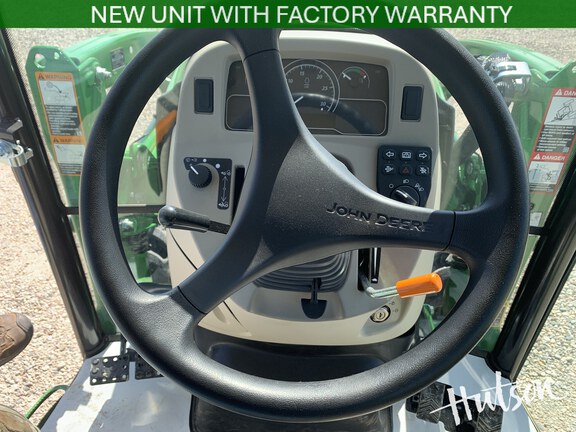 Photo of 2025 John Deere 3039R