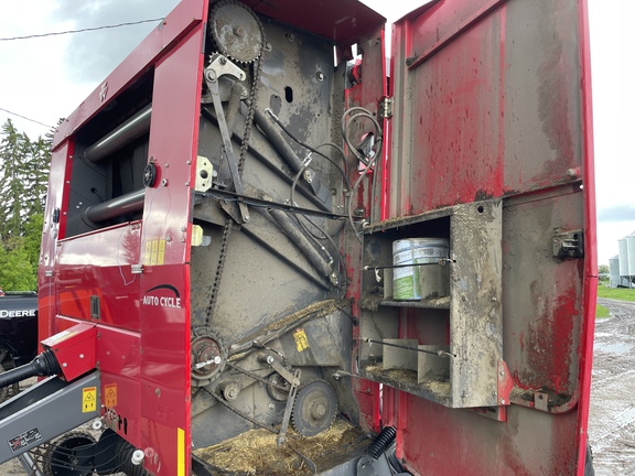 2016 Massey Ferguson 2956A