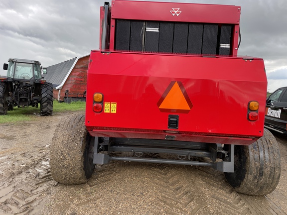 2016 Massey Ferguson 2956A