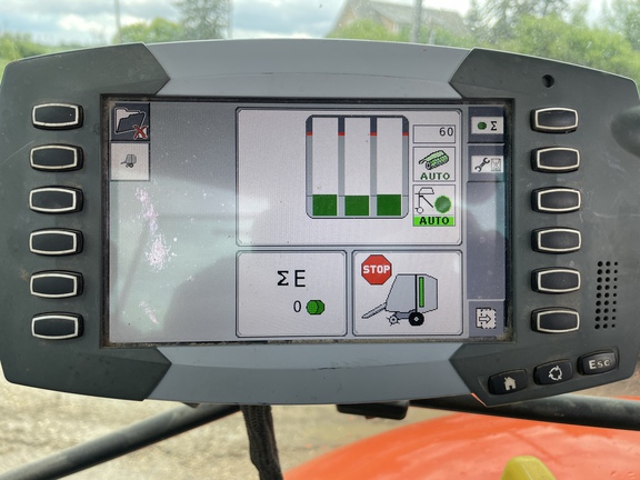 2016 Massey Ferguson 2956A