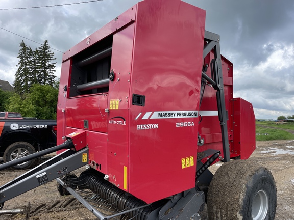 2016 Massey Ferguson 2956A