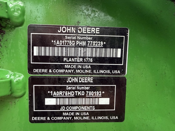 2017 John Deere 1775NT - Photo25
