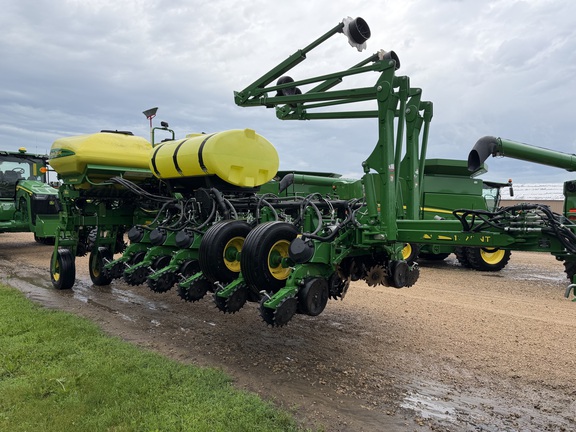 2017 John Deere 1775NT - Photo2