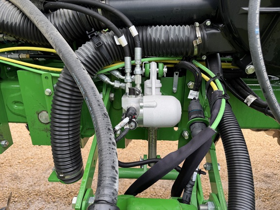 2017 John Deere 1775NT - Photo18