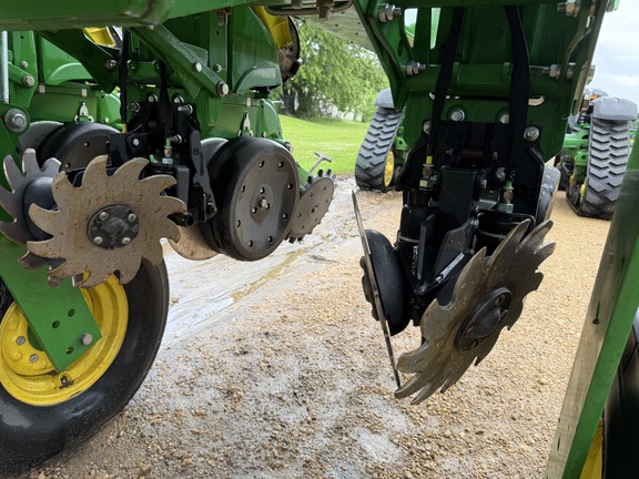 2017 John Deere 1775NT - Photo8