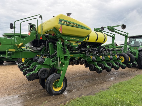 2017 John Deere 1775NT - Photo7