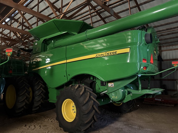  John Deere S760