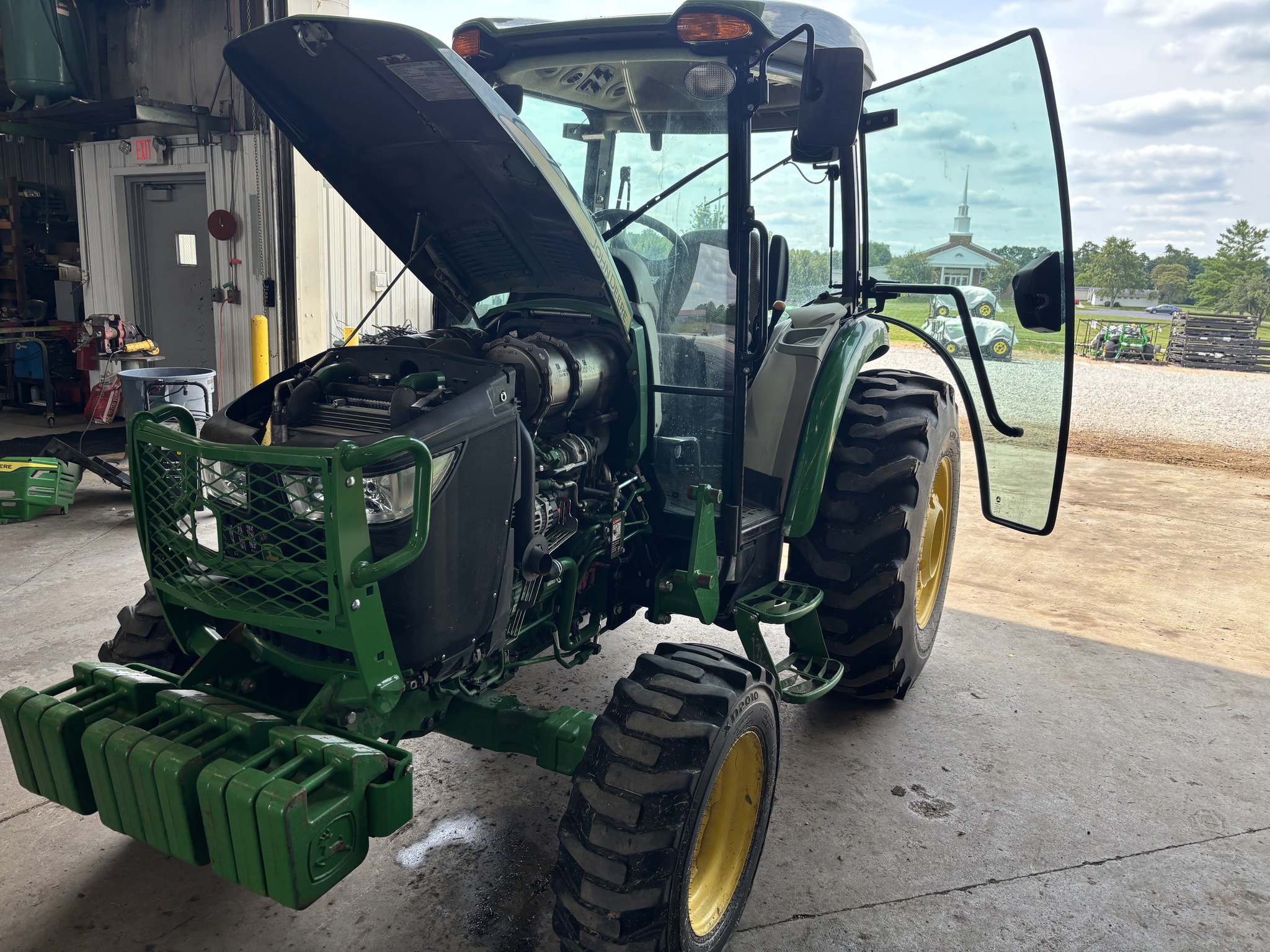 Used 2021 John Deere 4066R Compact Utility Tractors at Koenig Equipment in Richmond, IN - PhotoXL3