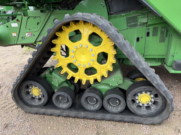 2024 John Deere X9 1000 - Photo11