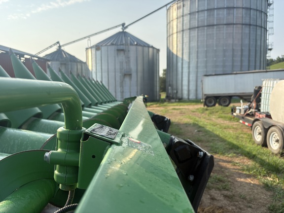 Photo of 2015 John Deere 616C