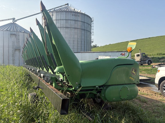 Photo of 2015 John Deere 616C