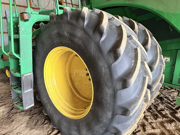 Photo of 2014 John Deere S680