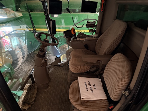 Photo of 2014 John Deere S680