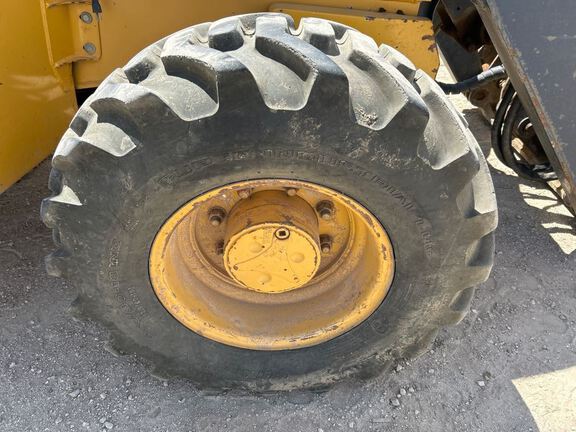 2012 John Deere 410K