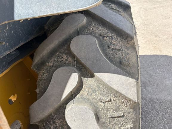 2012 John Deere 410K