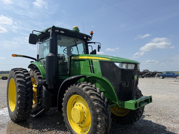 Photo of 2019 John Deere 7210R