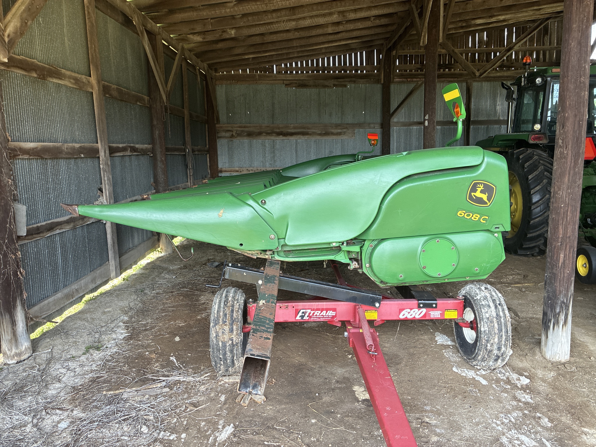 Used 2008 John Deere 608C Corn and Row Crop headers at Koenig Equipment in Greensburg, IN - PhotoXL0