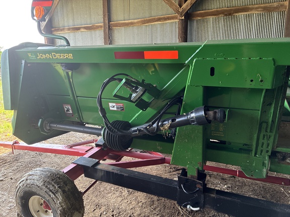 Used 2008 John Deere 608C Corn and Row Crop headers at Koenig Equipment in Greensburg, IN - Photo4