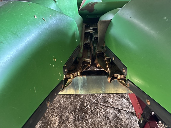 Used 2008 John Deere 608C Corn and Row Crop headers at Koenig Equipment in Greensburg, IN - Photo6