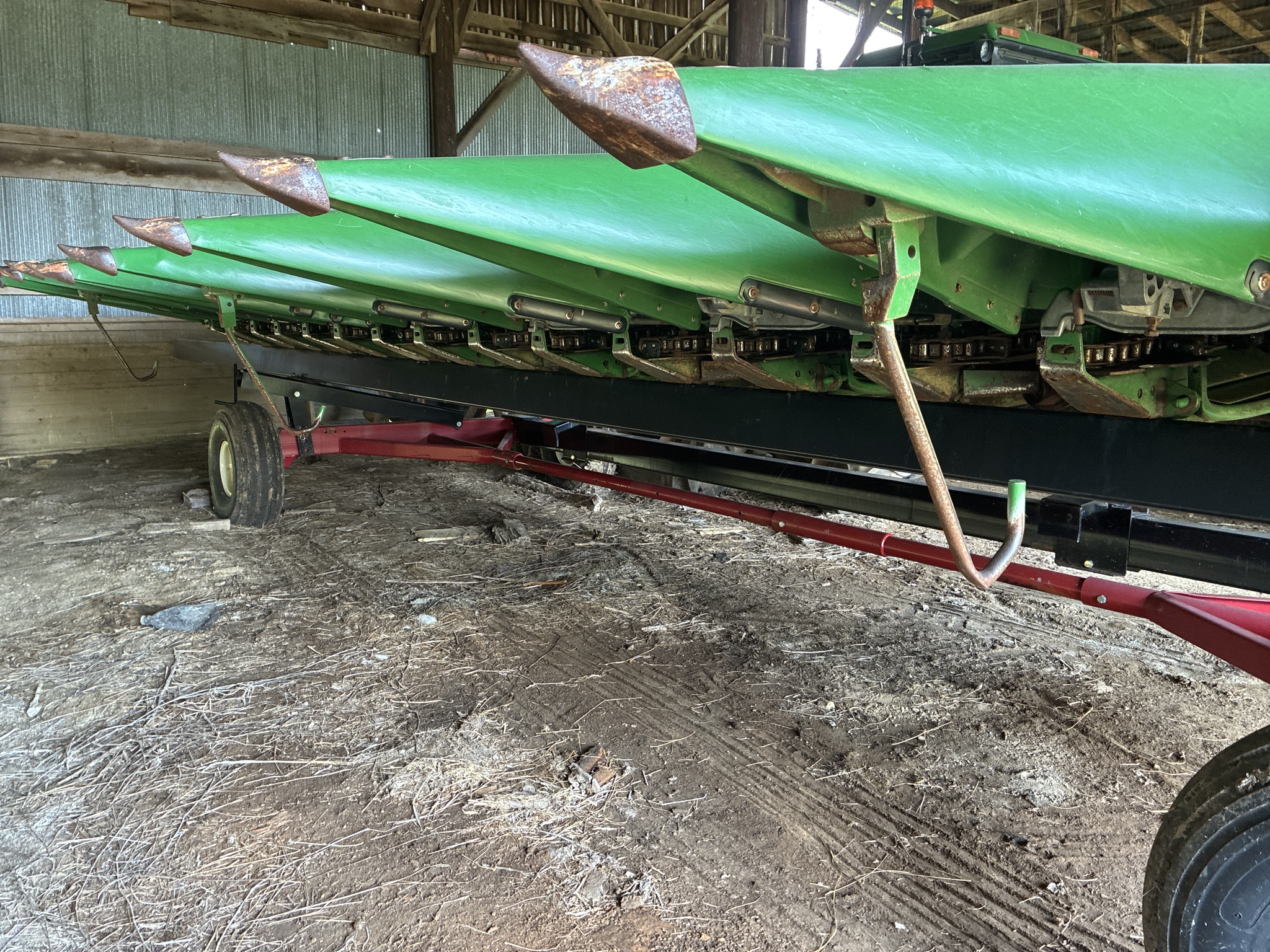 Used 2008 John Deere 608C Corn and Row Crop headers at Koenig Equipment in Greensburg, IN - PhotoXL13