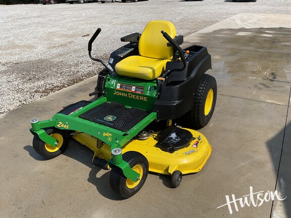 Photo of 2014 John Deere Z445