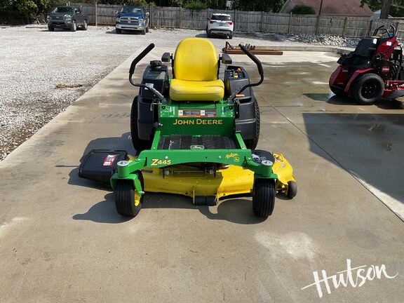 Photo of 2014 John Deere Z445