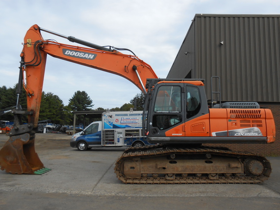 2017 Doosan DX225LC-5