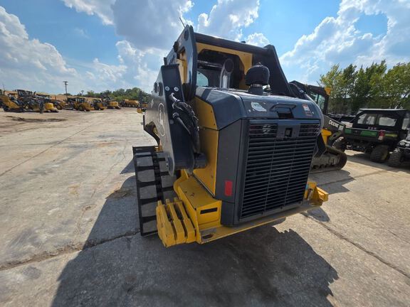 2022 John Deere 333G