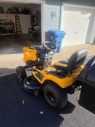 Photo of 2025 Cub Cadet LT46