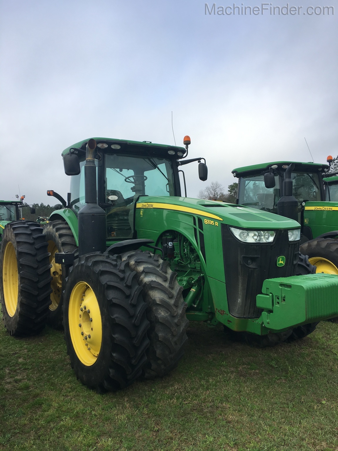 2013 John Deere 8335R Image 1