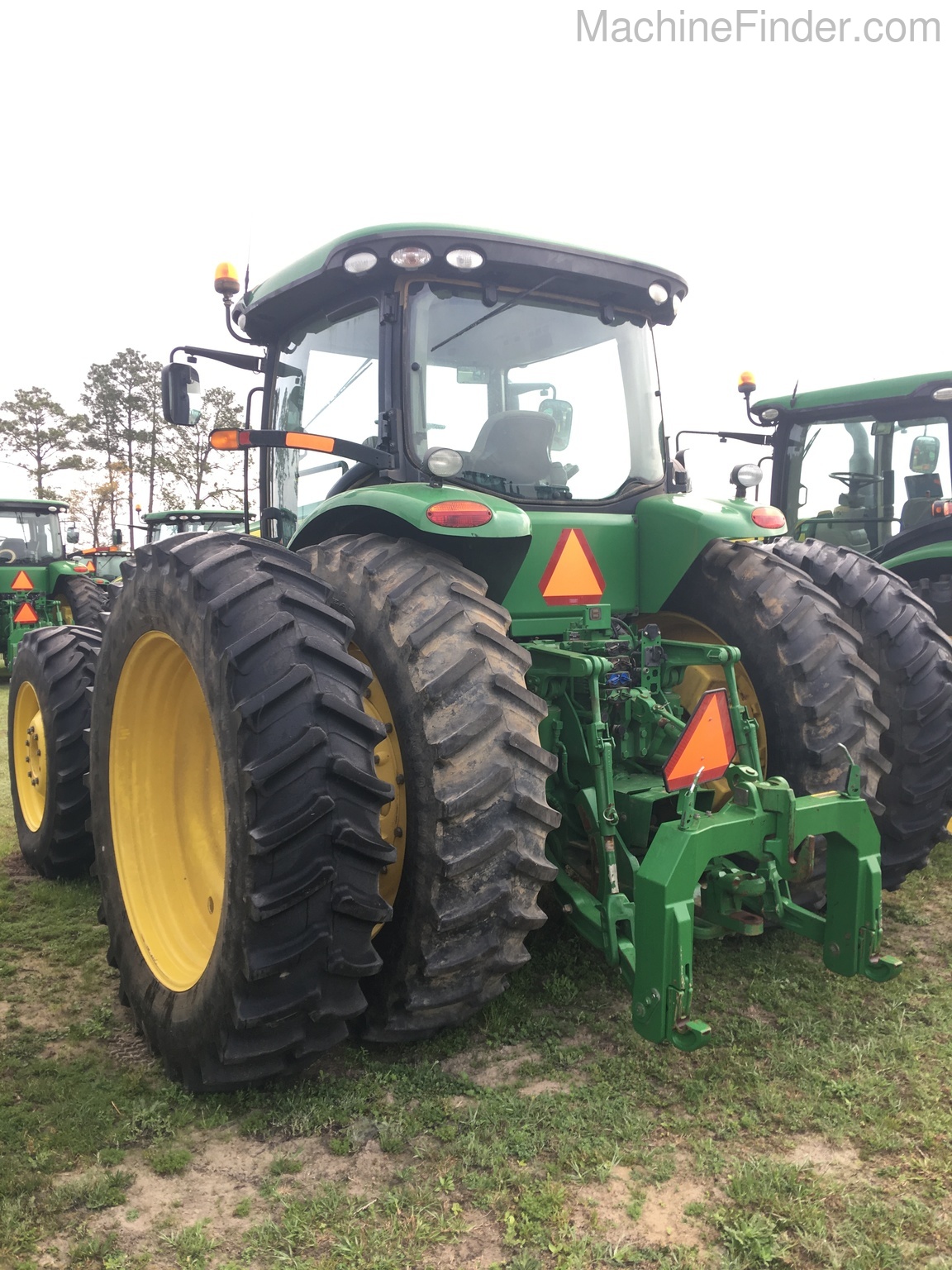 2013 John Deere 8335R Image 3