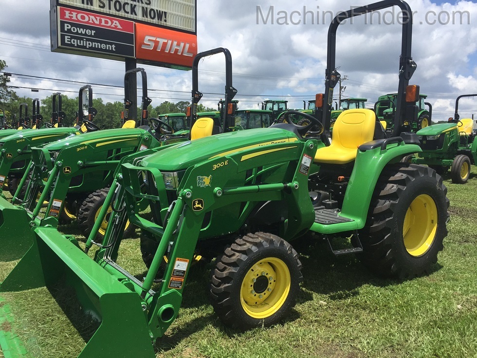2021 John Deere 3038E Image 1