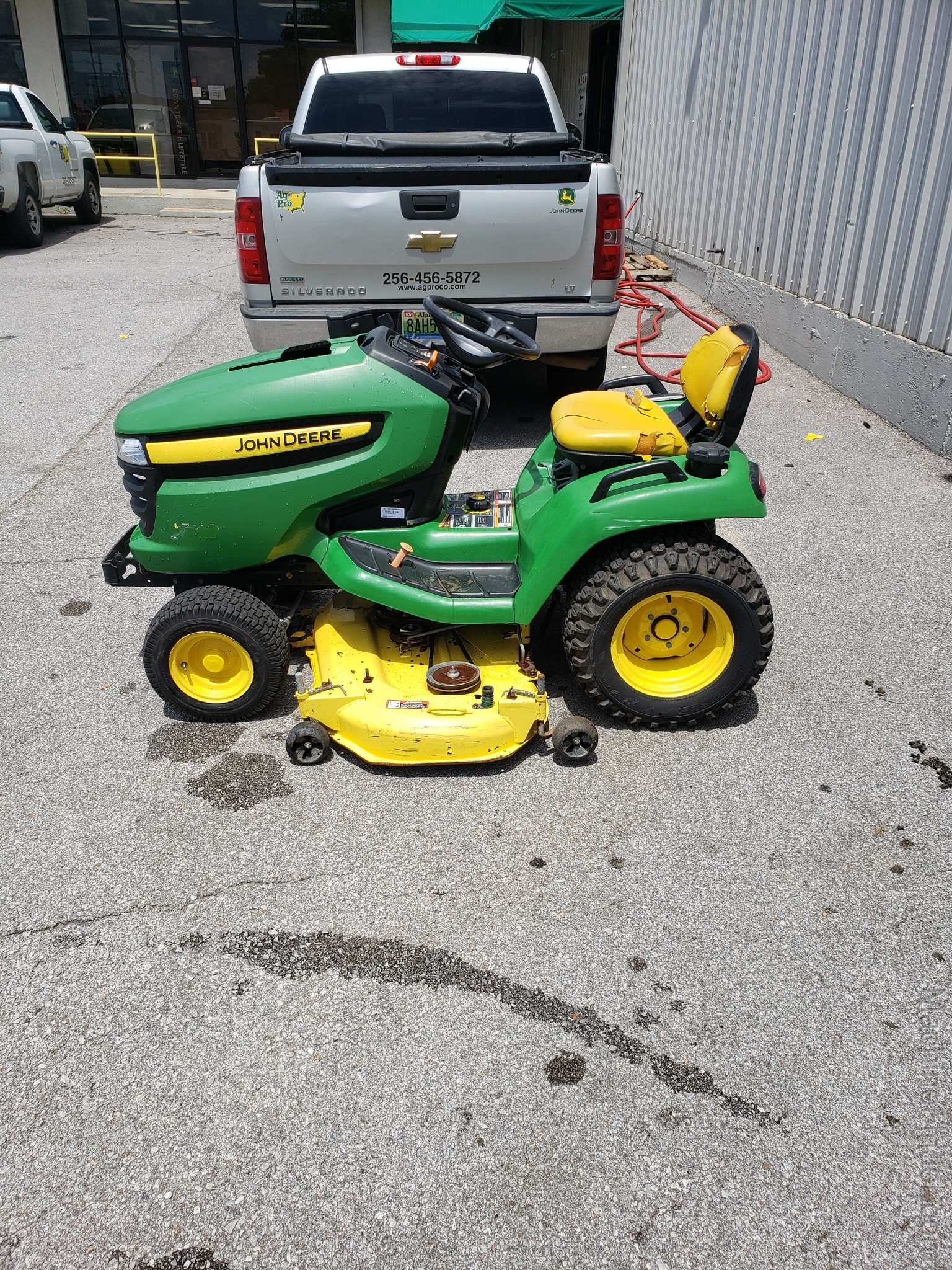 2011 John Deere X540 Image 3